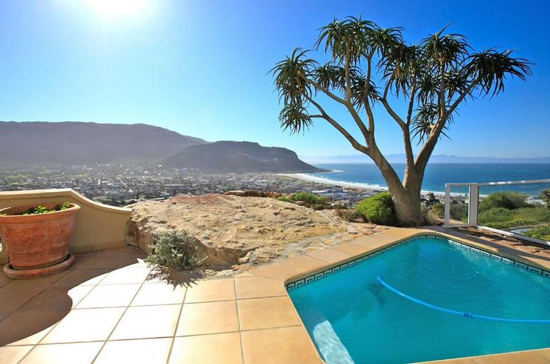 4 Bedroom Property for Sale in Fish Hoek Western Cape